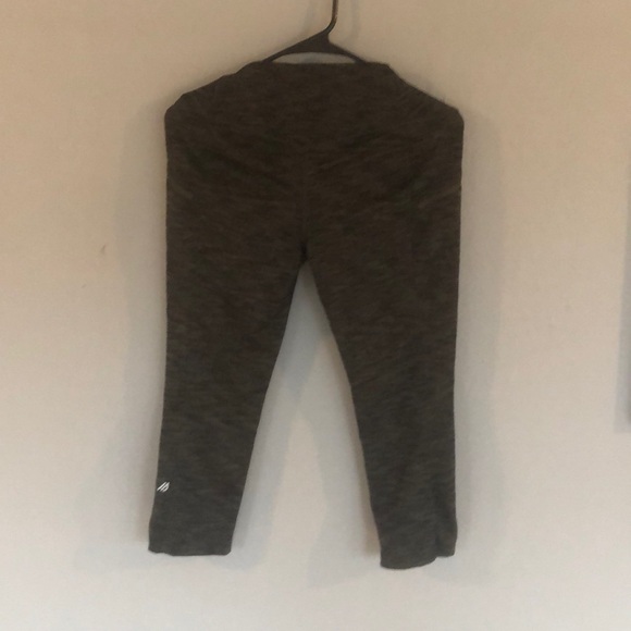 Small Eddie Bauer crop active pants - Picture 4 of 8